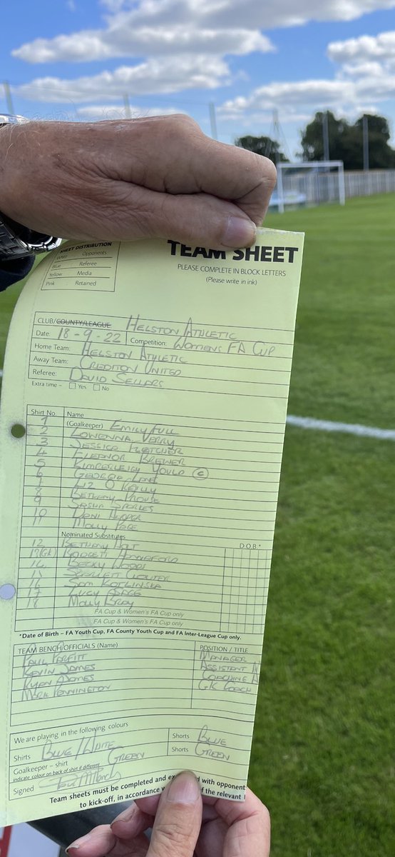 Goal_Mass's tweet photo. 45 mins before ko @VitalityWFACup at #KellawsyParc @HelstonWomen v @CreddyAFC Women Pitch looking superb, warm ups ready, hoping #HelstonWomen can keep the #FACupFever in town bubbling. Good luck @PaulParfitt4 &ladies ..โฝ๏ธ๐๐ https://t.co/QyLpEZc72h
