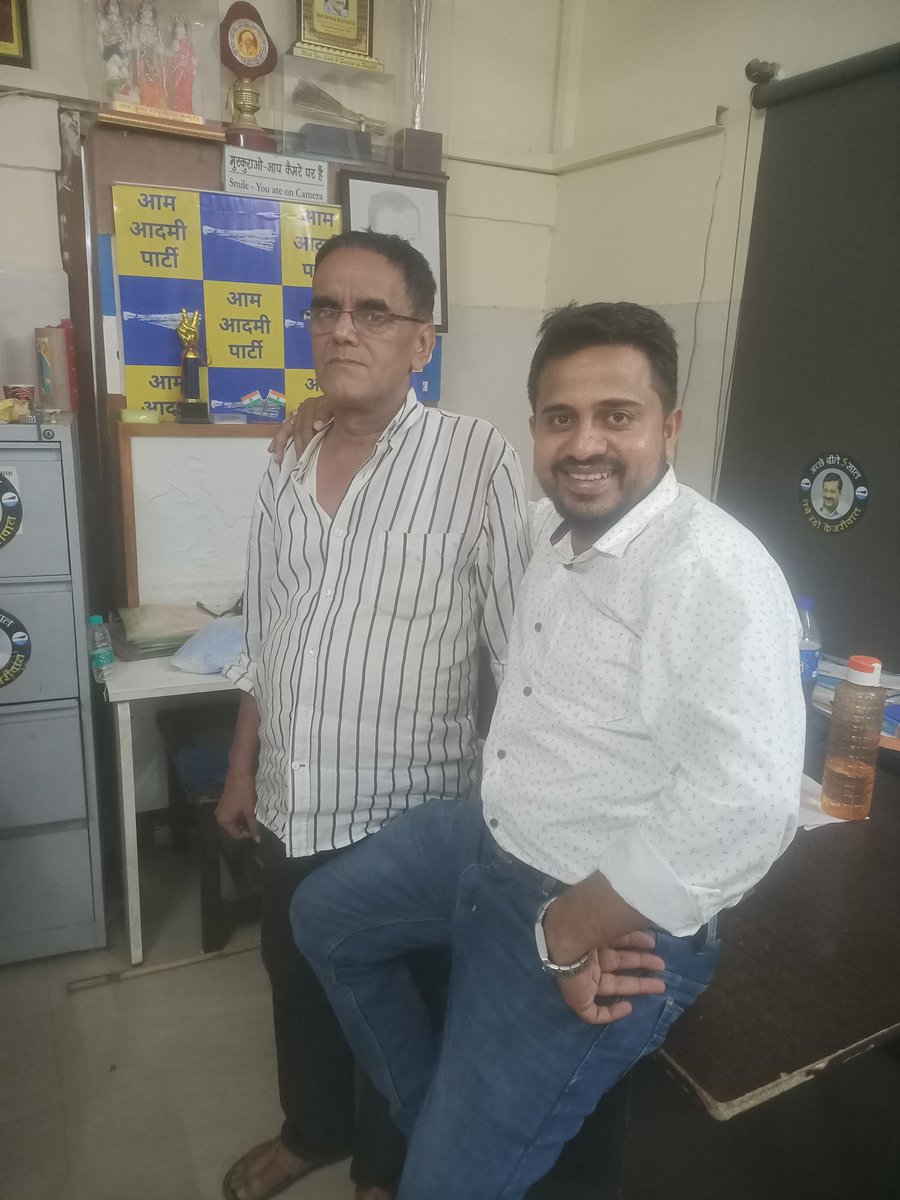 AkashVerma015's tweet photo. @ipathak25 ये है हमारे स्टार सुरेंद्र जी.. ❤️ https://t.co/Egt6T4Hvsp