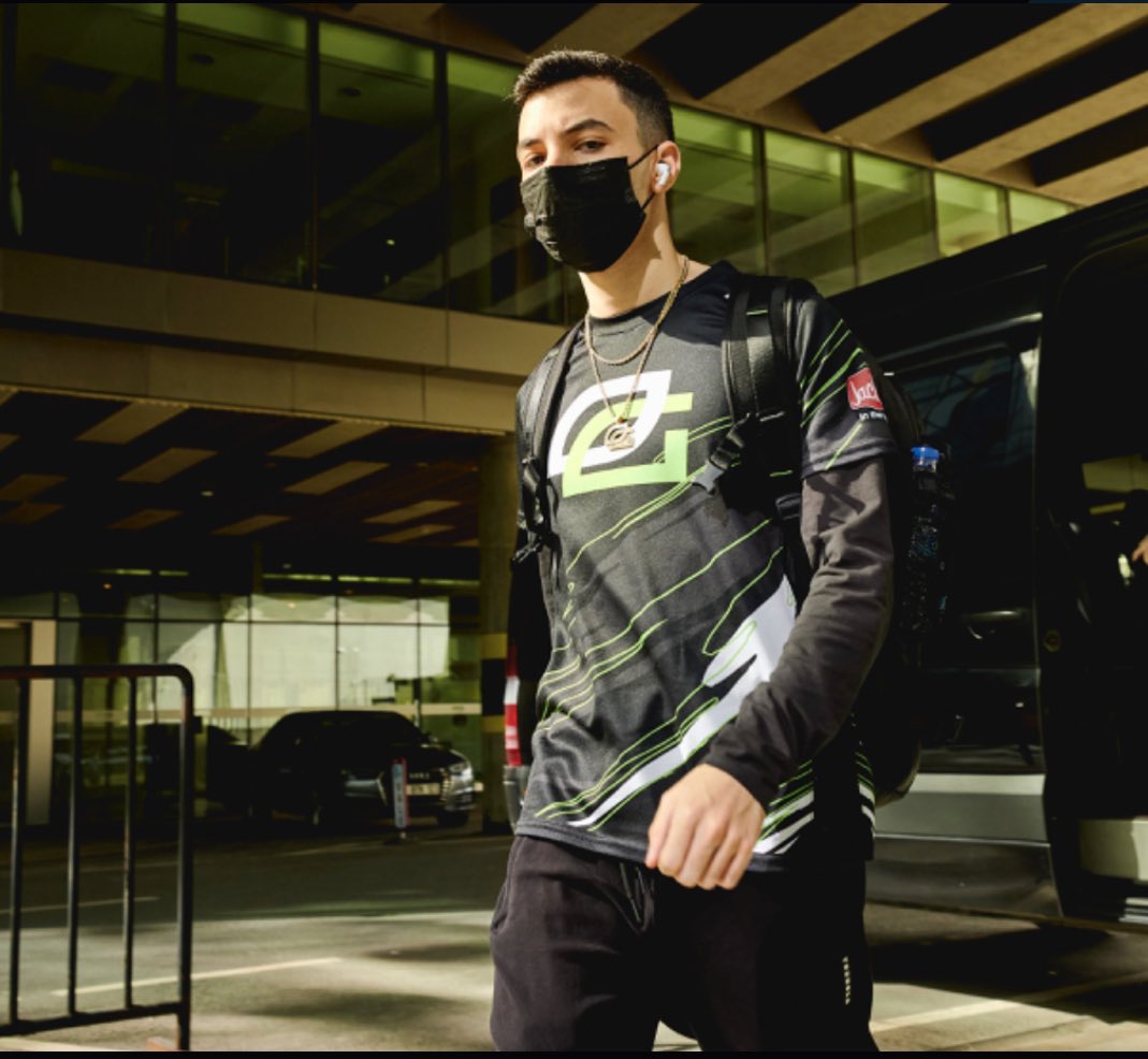 FNATIC crashies tweet media
