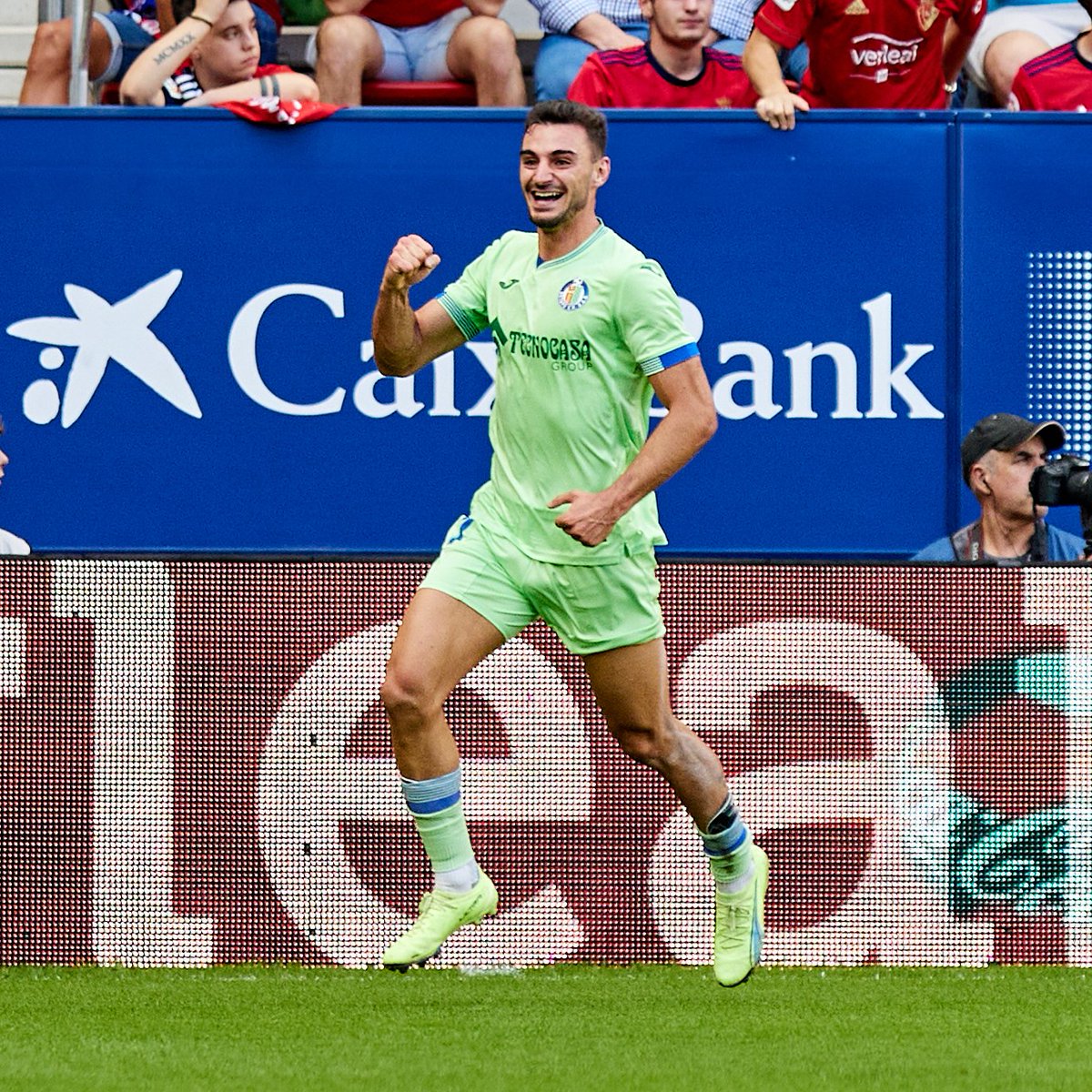 💪2️⃣​1️⃣​
¡<a href="/juan2iglesias/">Juan Iglesias</a> golpea primero!

💙​ <a href="/GetafeCF/">Getafe C.F.</a> 💙​

#LaLigaSantander 
#OsasunaGetafe