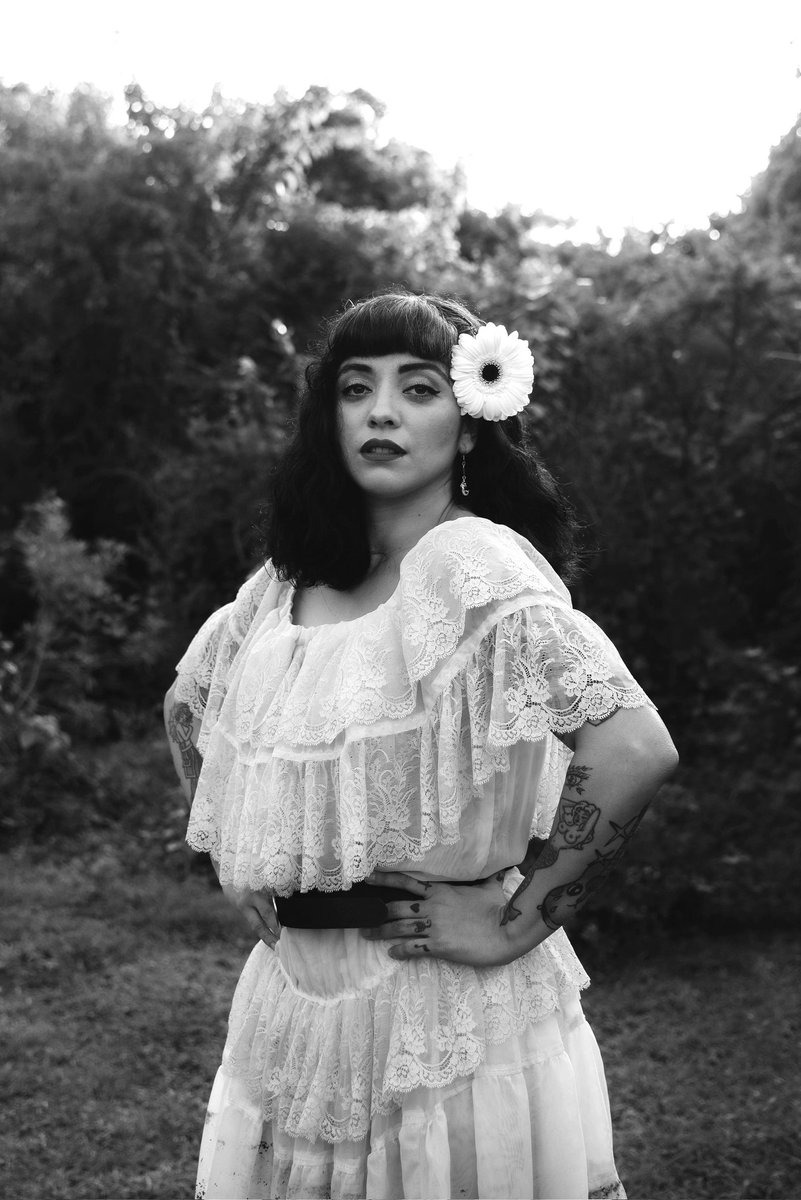 codigolaferte's tweet photo. Hoy "Que se sepa nuestro amor" de nuestra querida @monlaferte esta cumpliendo dos años. ✨️😍

Este temazo cuenta con la colaboración de @alexoficial y fue el primer sencillo del aclamado disco "Seis"💖 https://t.co/MafpNllp2i