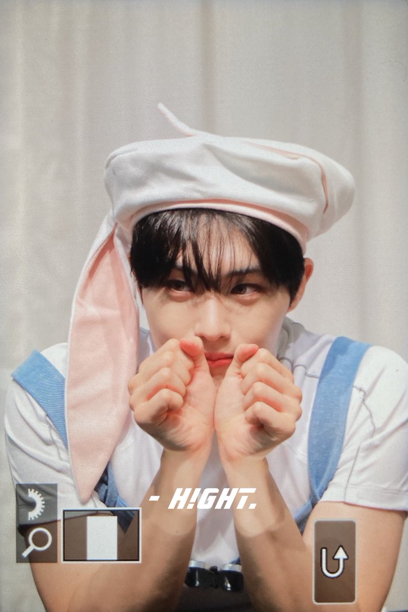 hight_hs's tweet photo. 220918 팬싸인회 귀여워ㅜㅜㅜㅠㅠㅠㅠㅠㅠㅠㅠㅠㅠㅠㅠㅠㅠㅠㅠㅠㅜㅠㅠㅠㅠㅠㅠㅠㅠㅠ
#CIX  #현석 #HYUNSUK https://t.co/vPTRrWI75e
