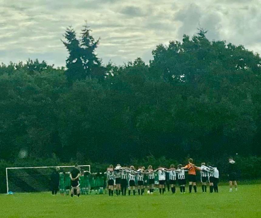 KippaxJFC's tweet photo. A great start to the season for the u13 Sunday team today, winning 9-3 against Bradford Park Avenue

Superb 2nd half display, scoring seven goals and driven on by man of the match James!

Well done team 👏 https://t.co/HQ5YM8qdD7