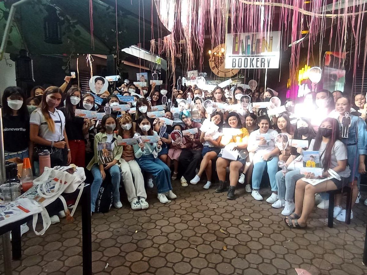 AlaEhCarats's tweet photo. A looooong thread of appreciation tweet π
First, we would like to thank @CaratLandPH @seventeenphil for allowing us to be part of this nationwide event. Second, we would like to thank EVERYONE who attended and chose to spend their Sunday with us - to have fun π https://t.co/bXE0HqNz4r