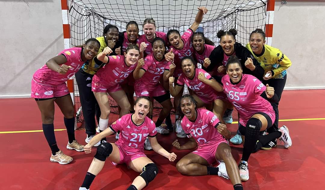 Tout n a pas été parfait ! 
On avance 
Ensemble , Unis Avec courage ! 
Des filles déterminées .  Au travail ..
<a href="/FleuryLoiretHB/">FleuryLoiretHandball</a> <a href="/LFH_Officiel/">LFH_Officiel</a> <a href="/ffhandball/">FFHandball</a> <a href="/LigueCentreHand/">LigueCentreVDLHand</a> #OrleansMetropole