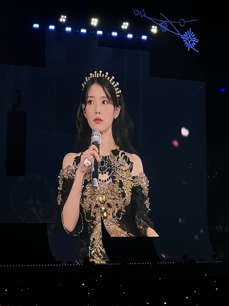 kdramatreats's tweet photo. IU IS SO BREATHTAKINGLY BEAUTIFUL https://t.co/rWHFm4mDa8
