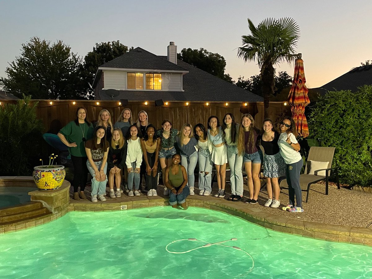 Lebanon Trail Cheer tweet media