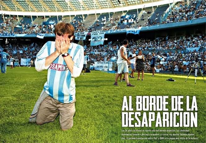 LinecBuild's tweet photo. 🇦🇷 Da falência ao título: Como o Racing quebrou e ressurgiu quebrando tabu.

Segue o fio 👇🧶 e veja a história. https://t.co/ZqaySXLWUk