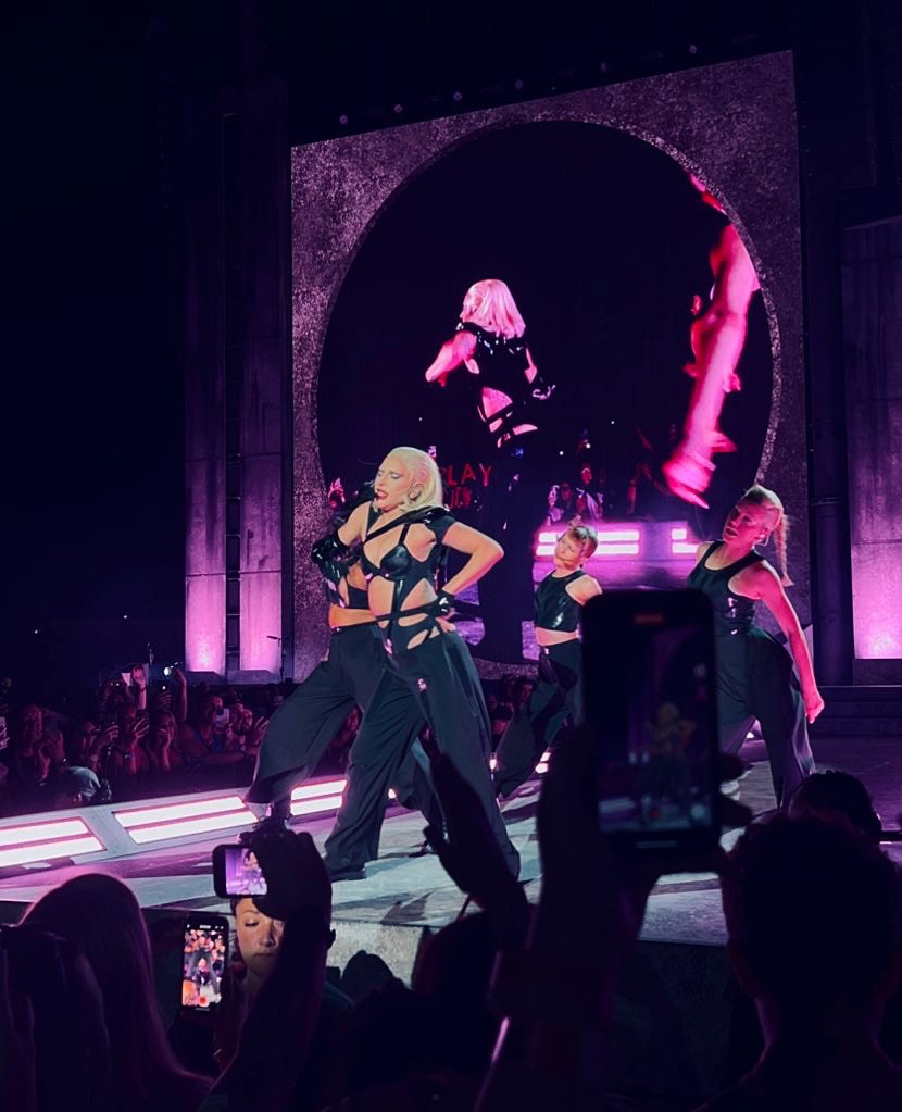 emilysdiamonds's tweet photo. this tour reminded me how much this life has meant to me. we are all fucking batshit crazy, but we are free cause of you @ladygaga. thank you for giving us a place to escape reality for just a little bit #ChromaticaBallHershey #ChromaticaBallSF https://t.co/OHpPHEdGhH