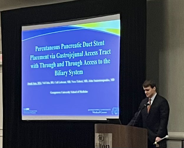 angiowoman's tweet photo. Congratulations to these medical students and their mentors - presenting #BestAbstracts during AM session #AIR2022 @Georgetown_IR @VIRTarHeels @uofl @VanderbiltIr @SIRRFS @VISLAMDSCAIP https://t.co/solvJGtsVC