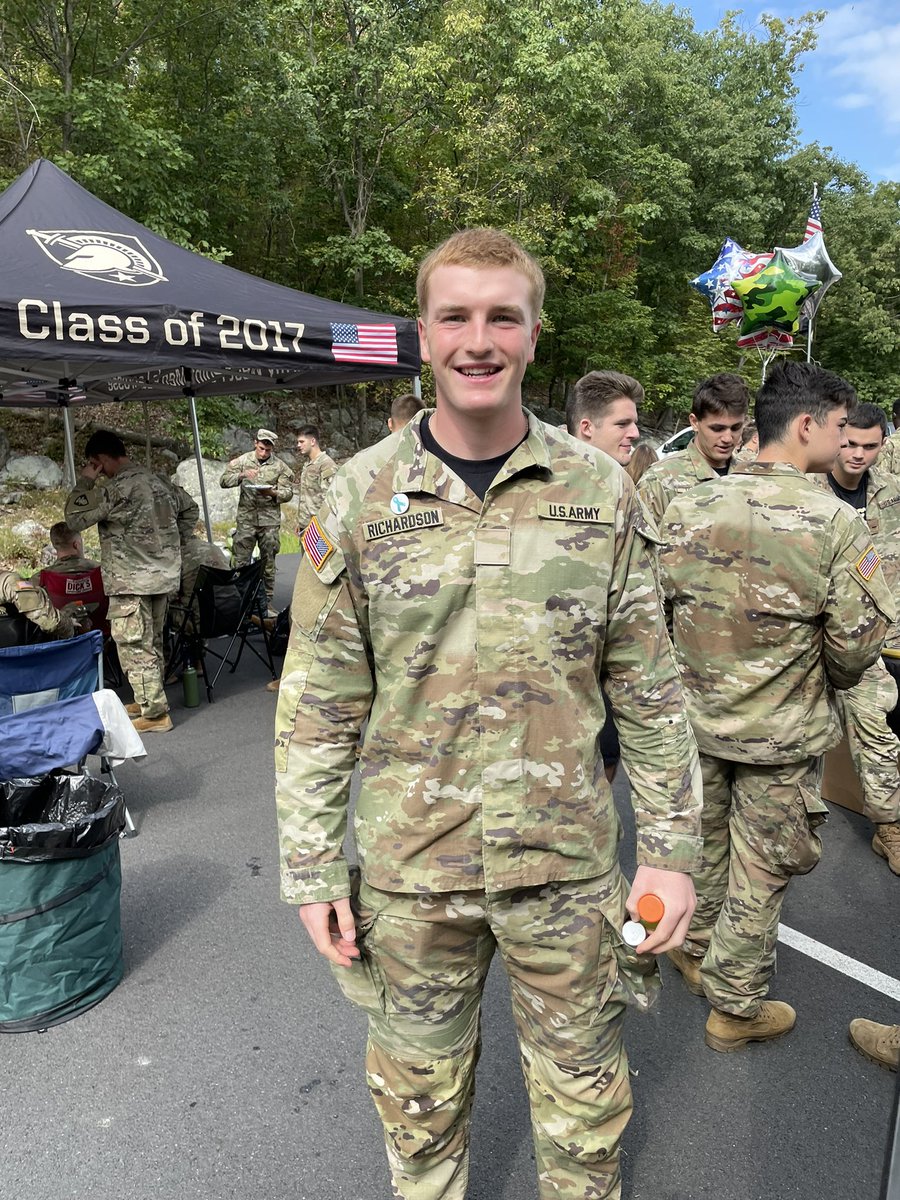 randerichardson's tweet photo. A quick check-in. Great to see @richardson033, his @ArmyWP_MLax team and the other parents. https://t.co/fQylHXI1LM