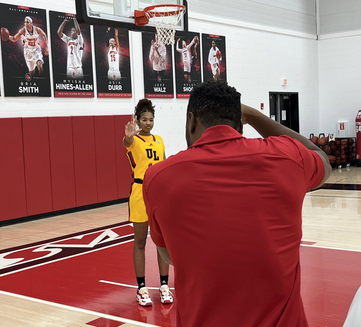 Really enjoyed spending time with all of you. Thank you @UofLWBB! ❤️