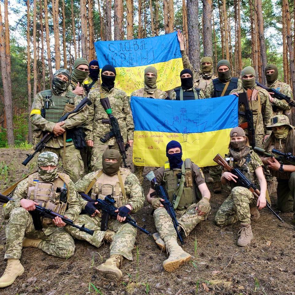 Here is anti tank platoon. They fought so hard to liberate the Kharkiv regions, stay safe Heroes ❤️. #UkraineWar
#Ukraine #UkrainianArmy 🇺🇦