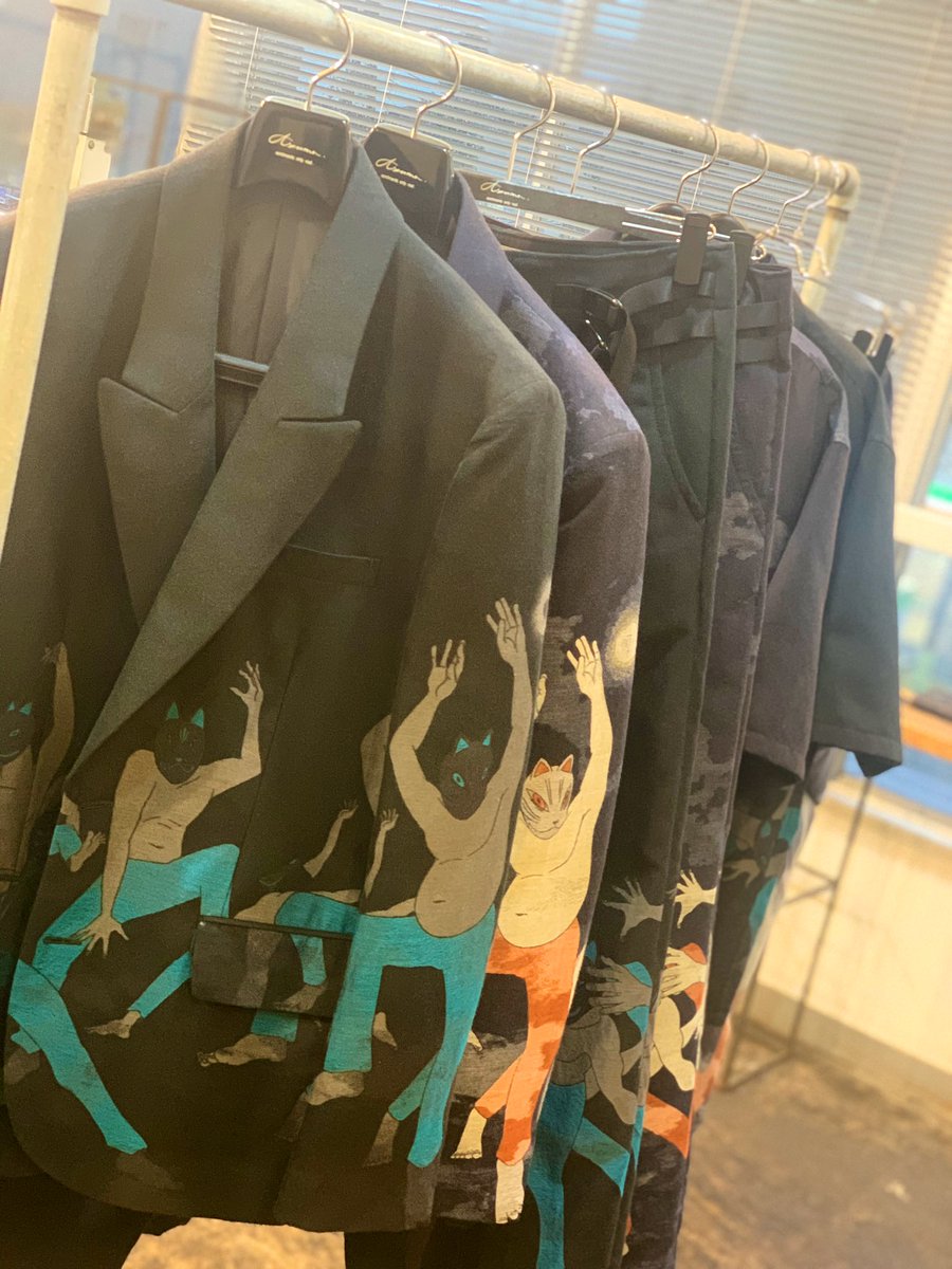 azuma. 2023ssの展示会にお邪魔しました。
アイテム一つ一つにバックボーンがあって非常に良いコレクションでした。
デリバリー楽しみすぎる🥺