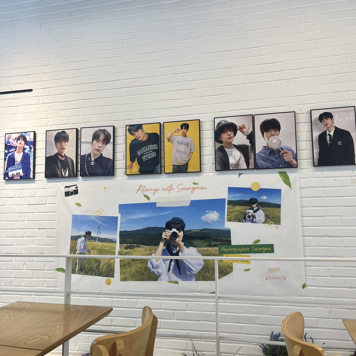seoyes_stay's tweet photo. 여기 생카가 진짜체고에요🥺💛사장님도 너무 친절하시고 케이크도 맛있고 특전도 완전 알차요😭저 이제 생카 여기만 올거에요!!사장님께서 리노때도 오라 하셔서 꼭 갈거에용ㅎㅎ가게도 너무 이뻐요💗
승민이 미리 생축❤️
#승민이와_함께_아름다운_추억
#Beautiful_Memory
#StrayKids #스트레이키즈 https://t.co/HQInBWnXZj