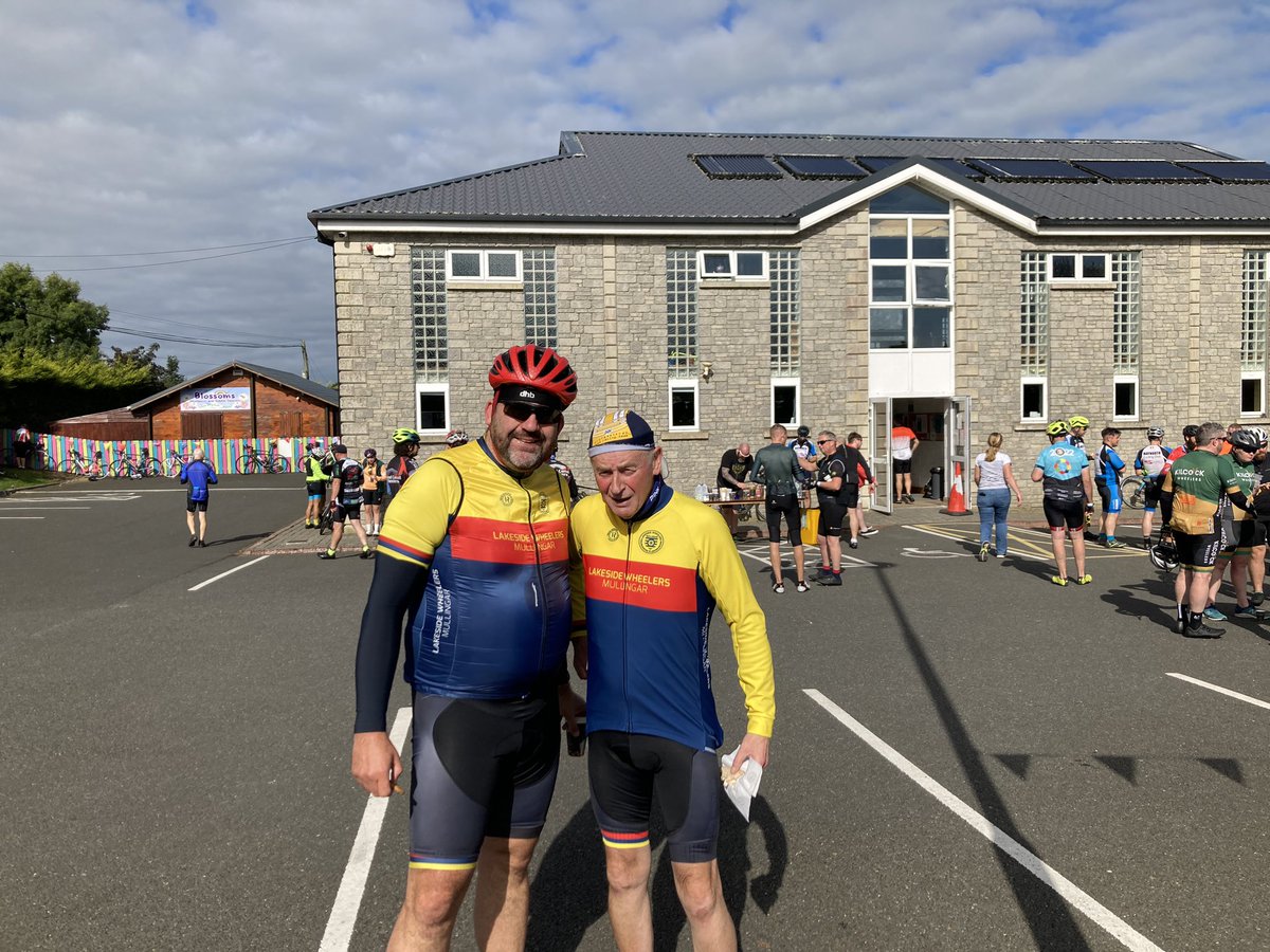 Lads out from <a href="/LWMullingarCC/">Lakeside Wheelers</a> enjoying the rest stop at Johnstown Bridge on the 100k route of Vélo Abú!