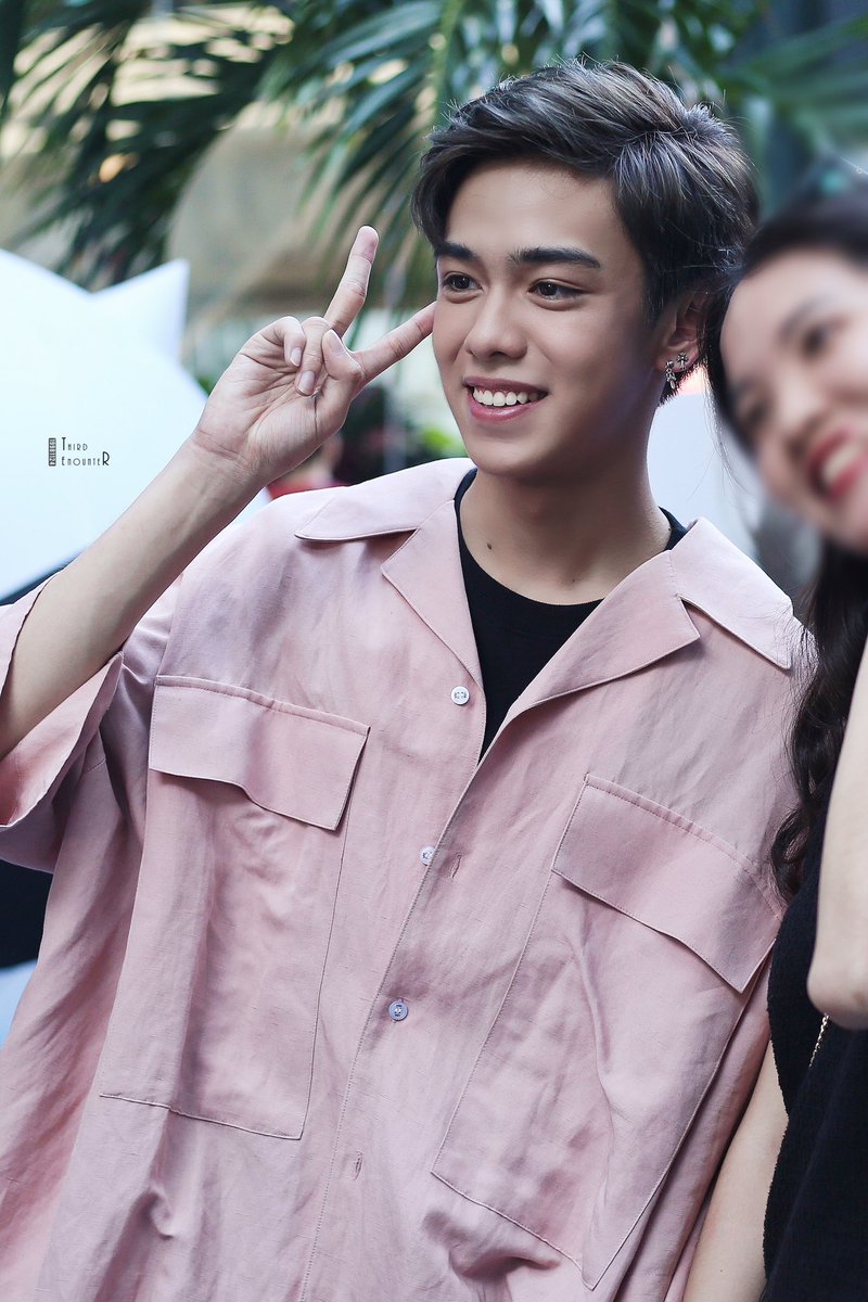 ThirdEncounter_'s tweet photo. 18.06 - 22.09
nice to meet u✨@thirdd
#ThirdLapat
#Thirdencounter
#third https://t.co/1IAvb2qo5g
