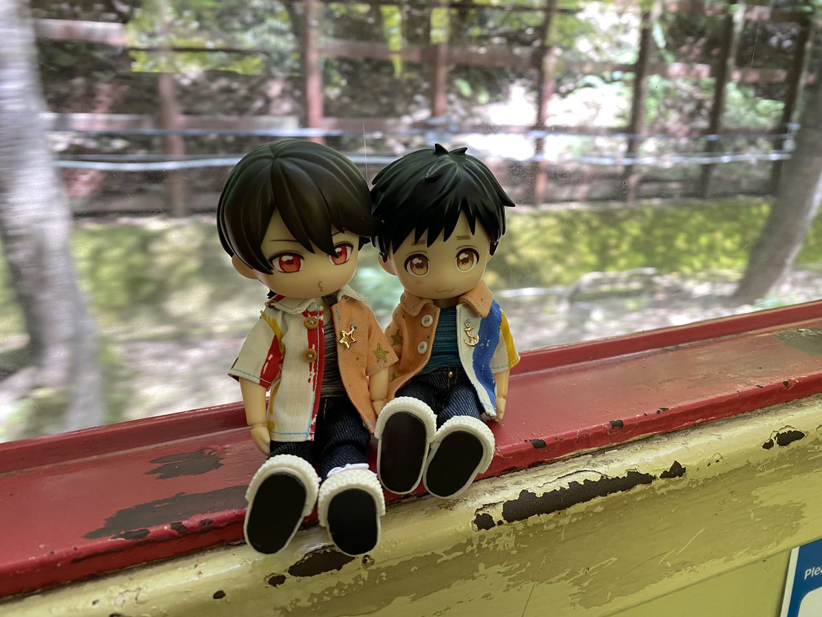 Lin05699356's tweet photo. 最近の旅の様子でも。
嵯峨野トロッコ列車を楽しむ子達と炙りみたらしのお店に行った際の子を

1枚目
靴以外(@_puchipepe_  様)
2枚目
上着 (@amanone_kazuka  様)
タンクトップ (@PluG_closet  様)
3枚目
上着、タンクトップ(@PluG_closet  様)
靴(@KURI_kutu  様) https://t.co/NIWK9Vq4Dw