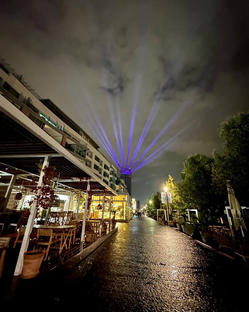 michalkotoc's tweet photo. #bielanoc #bratislava #bielanoc2022 #lights #lightsshow #art #nightphotography #night #evening #lightsphotography #city #whitenight #rain #statue #sky #clouds #skylovers #skyphotography #artphotography #citycentre #eurovea #reflection #iphonephotography #iphoneonly #shotonip… https://t.co/obsez7w23y