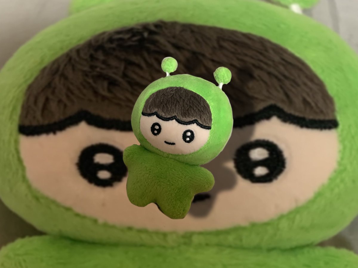 alienbbang10cm's tweet photo. 왹빵이가 이번달내로 한국에 도착합니다!💚 
배송지변경은 윗치폼내에서 화요일(9/20) 자정까지 가능합니다
재고판매는 모든 배송일정이 끝난뒤 진행할예정입니다
기타 문의사항은 dm부탁드립니다! https://t.co/3xuBzK8XKC