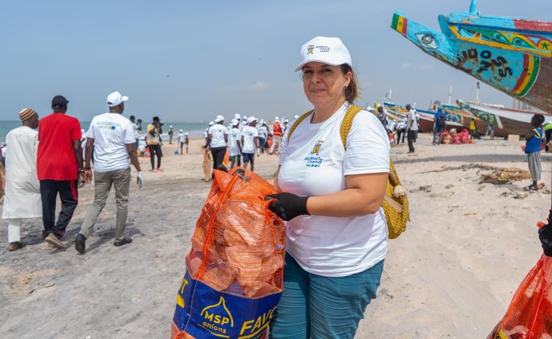 endaenergylinks's tweet photo. On l'a fait, une belle mobilisation de plus 500 personnes pour nettoyer la plage du quai de pêche de Bargny dans le cadre du #UEBeachCleanUp 2022, grâce une forte implication de la @communedebargny, #CRAC de la #TeamMedza et des communautés locales.
#AgirPetiteCote #TeamEurope https://t.co/uxee5gj4HC