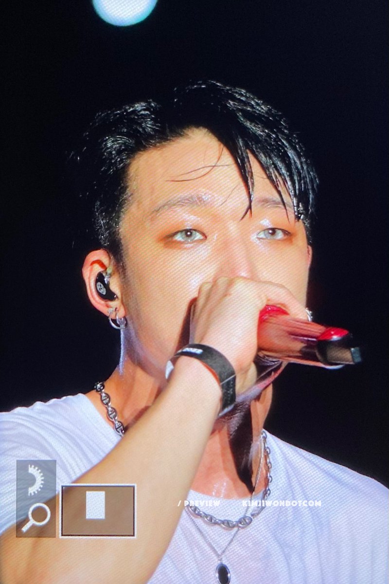 BobheeIndaeyo's tweet photo. This BOBBY       with    this   JIWON https://t.co/o1Xc1meBbj