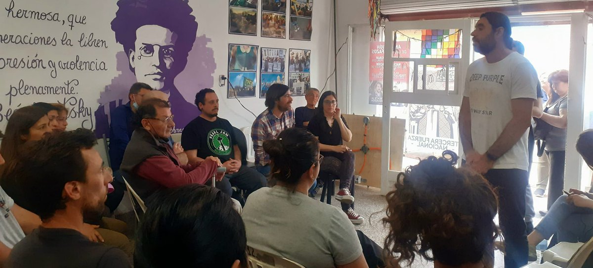 MDirroco's tweet photo. Una nueva asamblea en nuestra casa cultural en Malvinas Argentinas. Entre trabajadores/as charlamos junto a @NicolasdelCano  como seguir organizándonos por nuestro derechos💪 https://t.co/oSeZgAOU6Y