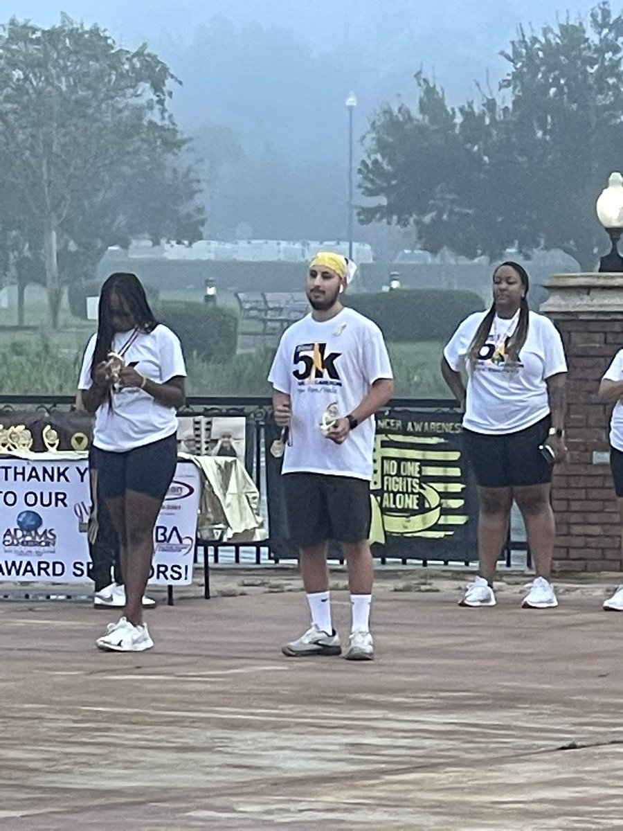 Hilton32164's tweet photo. Flagler Warrior 5K. Found a few of my favorite #warriors 🖤💛 And walked with my favorite guy. #LiveLikeCameron https://t.co/OJSqdd3CKp