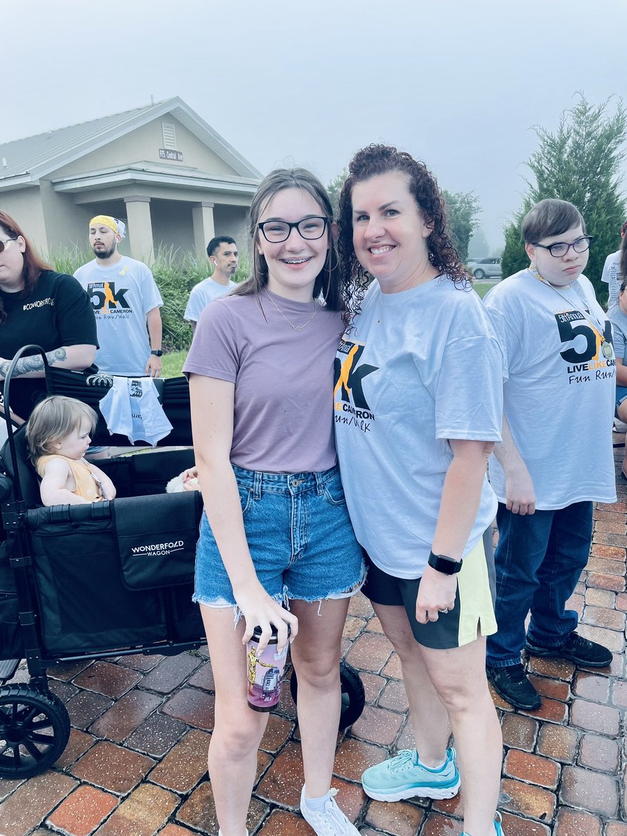 Hilton32164's tweet photo. Flagler Warrior 5K. Found a few of my favorite #warriors 🖤💛 And walked with my favorite guy. #LiveLikeCameron https://t.co/OJSqdd3CKp