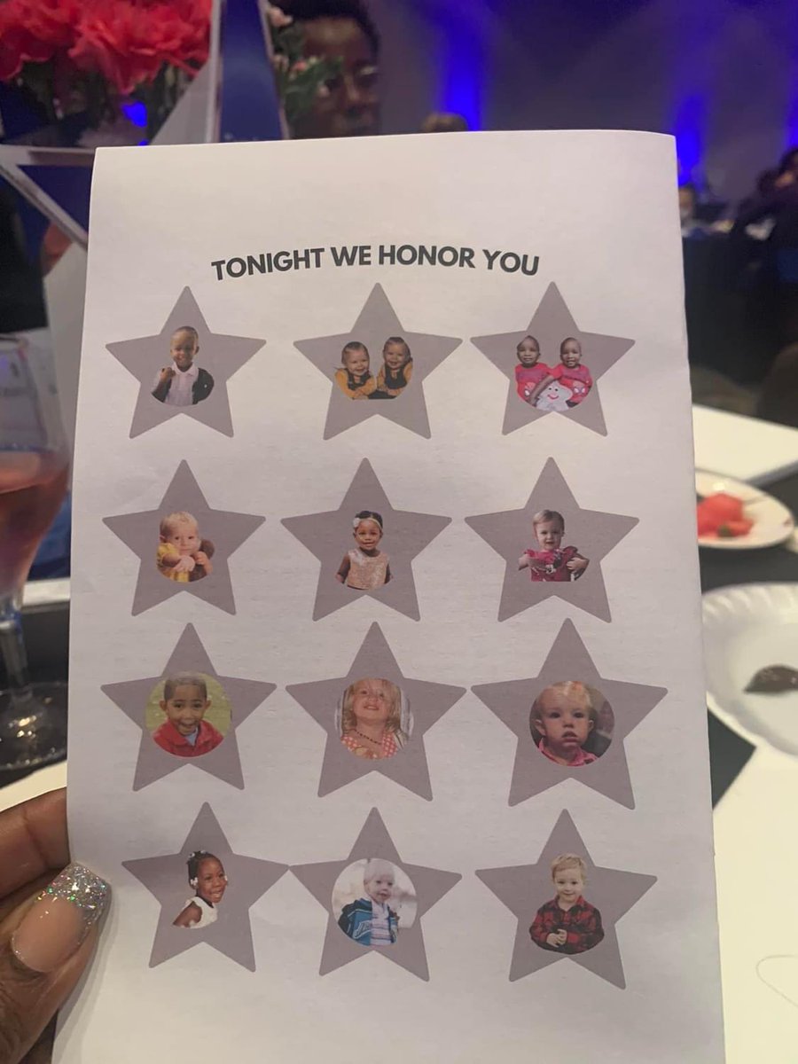 NaeNae444_'s tweet photo. bitter sweet moment sad i couldnβt make it back to florida to honor my baby girl .. for somebody to be able to honor her . iβm so grateful. ππΎπ. ( she one 4th row the very first one ) #restinpeaceAvi π€ππΎπ https://t.co/vui45ZynzY