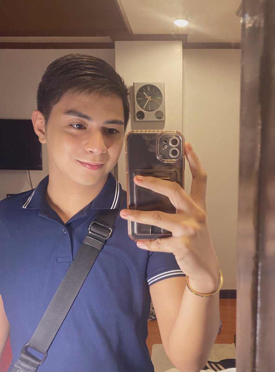 KingPerezz's tweet photo. Fresh lang dapat 👕 https://t.co/d8YHE5gnDu