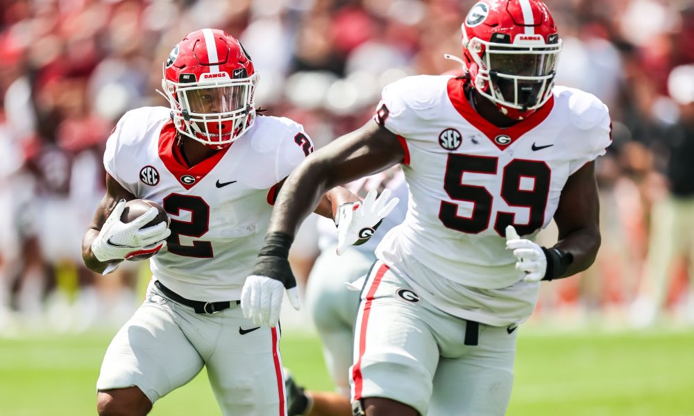 HuntTheJones's tweet photo. The College Football #UniformTwitter Best of Week 3!
Weak weekend of uniforms, BUT,
What I liked:
- #Tulane in Powder & #KState in throwback
- #PennState at #Auburn (huge miss by AU not going Orange jersey)
- First look at #Georgia in their best set (White) while #BackInBlock https://t.co/NeiMALdLFA