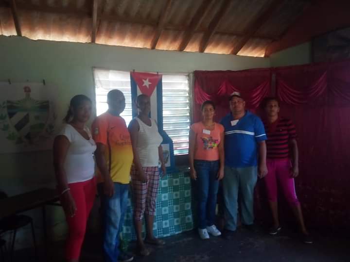YanetsyCubana's tweet photo. Realizamos prueba dinámica para el #CódigoDeLasFamilias en toda #Cuba los colegios de la William Soler en #Bayamo listos #YoVotoSí @DiazCanelB @DrRobertoMOjeda @CapoNapoles @EduardoLpezLey3 https://t.co/MVdMF3plhm