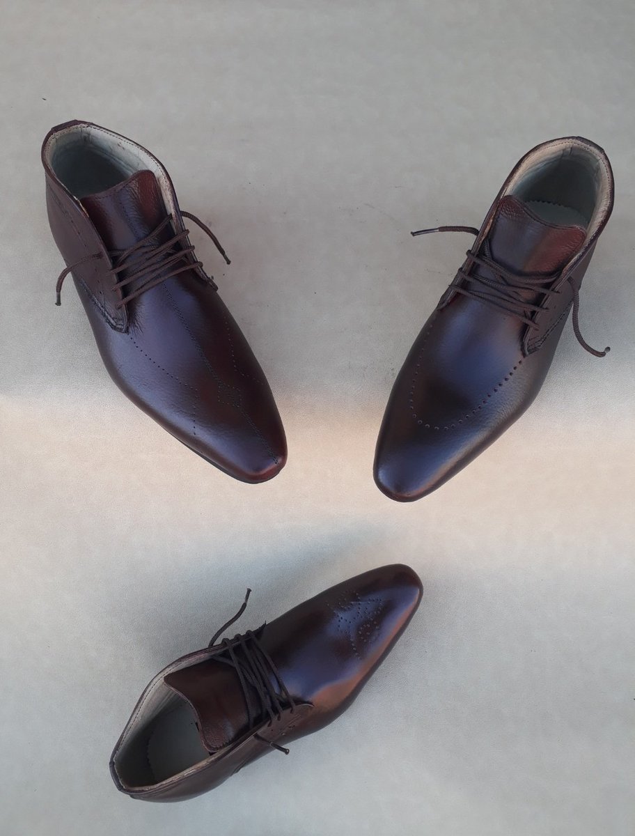 sachemchoiceszw's tweet photo. Customize your formal shoes with us 
100% leather (mostly on black &amp; brown), sizes from 5-13, prices from $35-$60
Contact Decision; +263773410497
#redmarketsunday @iMisred
@redmarketsunday @te_hub @retweet263 @zw_great @wisemanbote1 https://t.co/xfUFy880Wz