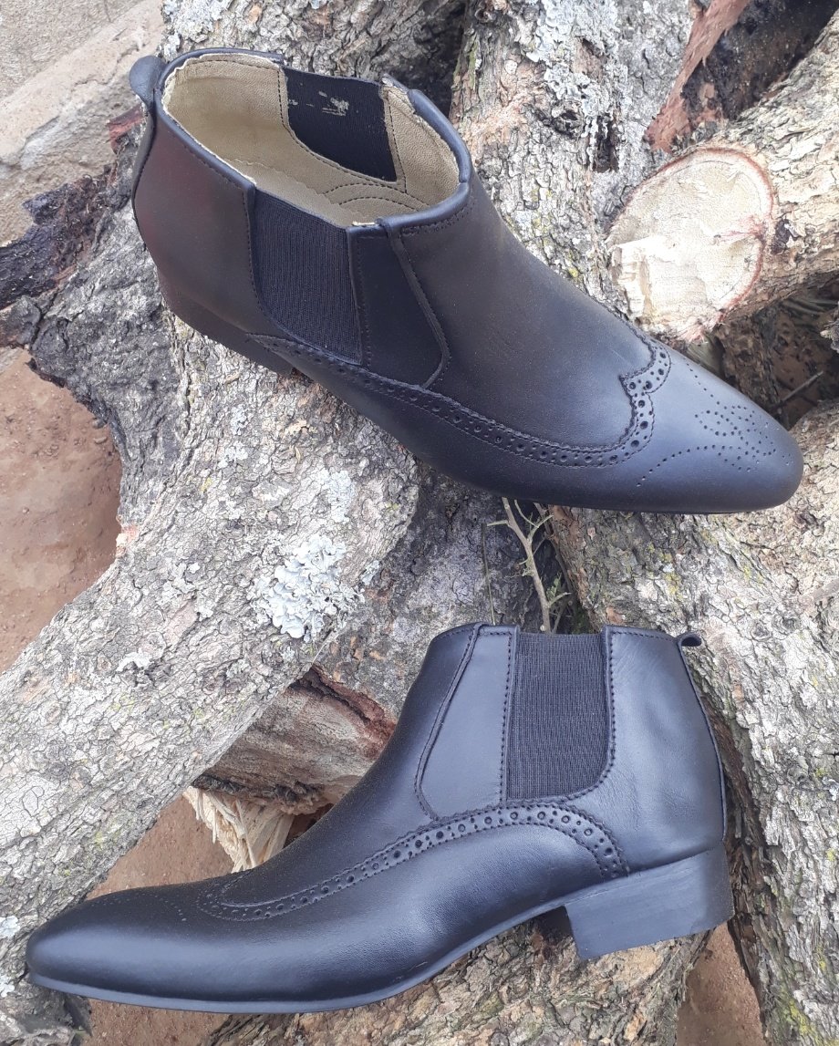 Customize your formal shoes with us 
100% leather (mostly on black &amp; brown), sizes from 5-13, prices from $35-$60
Contact Decision; +263773410497
#redmarketsunday <a href="/iMisred/">MISRED</a>
<a href="/redmarketsunday/">Red Market Sunday</a> <a href="/te_hub/">Tengesa Advertising Hub</a> <a href="/retweet263/">Tag Us We Do Retweets to amplify your Hustle!</a> <a href="/zw_great/">Entrepreneurs Networking Portal</a> <a href="/wisemanbote1/">wiseman bote</a>