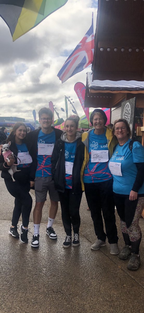 kazzar67's tweet photo. @elliewylie_ @alzheimerssoc We did well 509 pounds raised https://t.co/qWU9fvEhrm