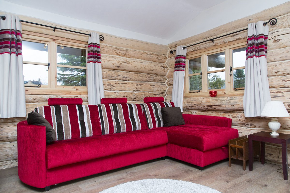 GoLakeDistrict's tweet photo. We have late availability in the gorgeous Larch Log Cabin arriving  either tomorrow Monday 19th or Tuesday 20th September, minimum stay 2 nights.  Use the code THORN10 to get an extra 10% off! Book now https://t.co/IXsJAK7CqF

#lateavailability #logcabin  #lakedistrict  #Autumn https://t.co/thDyTYftHg