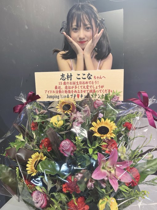 Twitterのコスプレ画像15