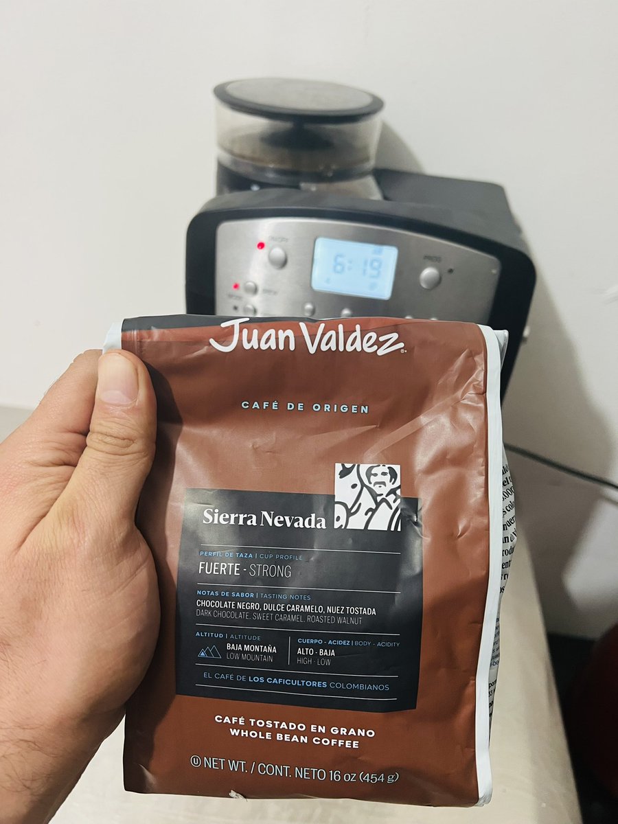 Alex_Inzunza's tweet image. Buen día! Excelente Domingo para todos, temprano pa qué rinda. Hoy tocó Juanito Valdez
#CoffeeTime #HappySunday #IdeasAndSolutions