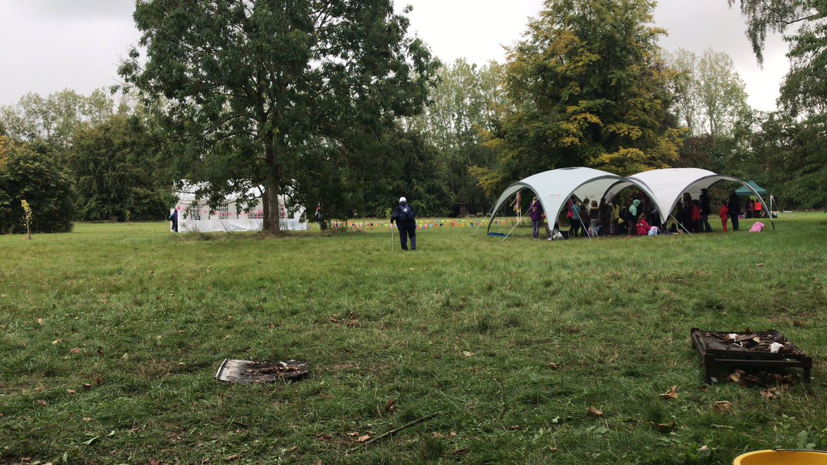 It's been a good day so far teaching some #skillsforlife at <a href="/GGWirral/">Girlguiding Wirral County</a> / Hadlow