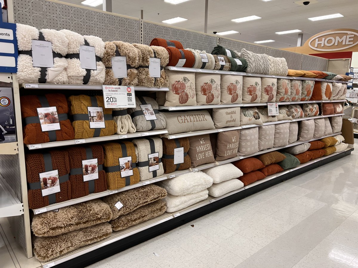 Echo Batey tweet media