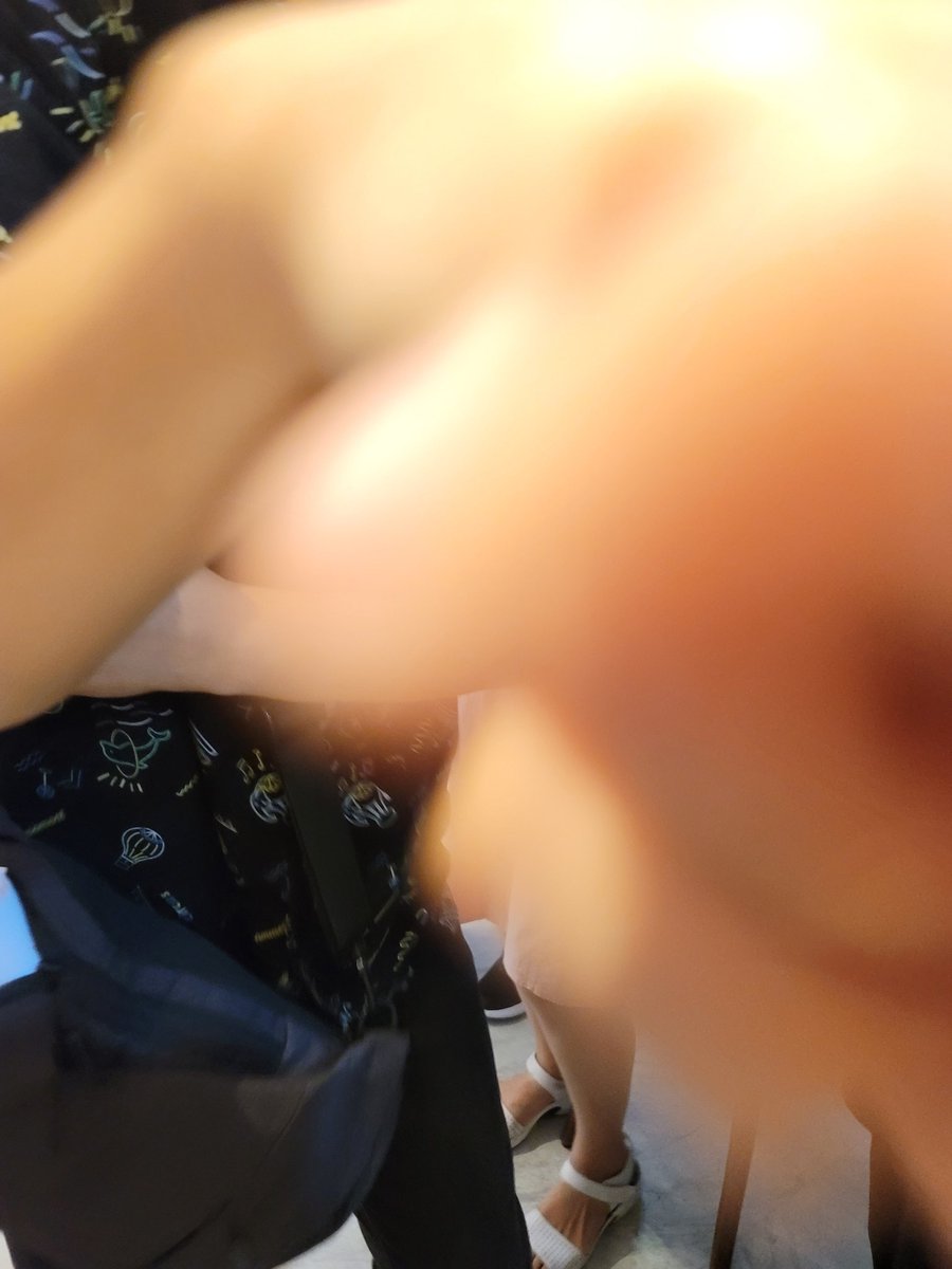 posticyum's tweet photo. 이게 뭐냐면 햄찌 손 https://t.co/1dcCS8KW3L