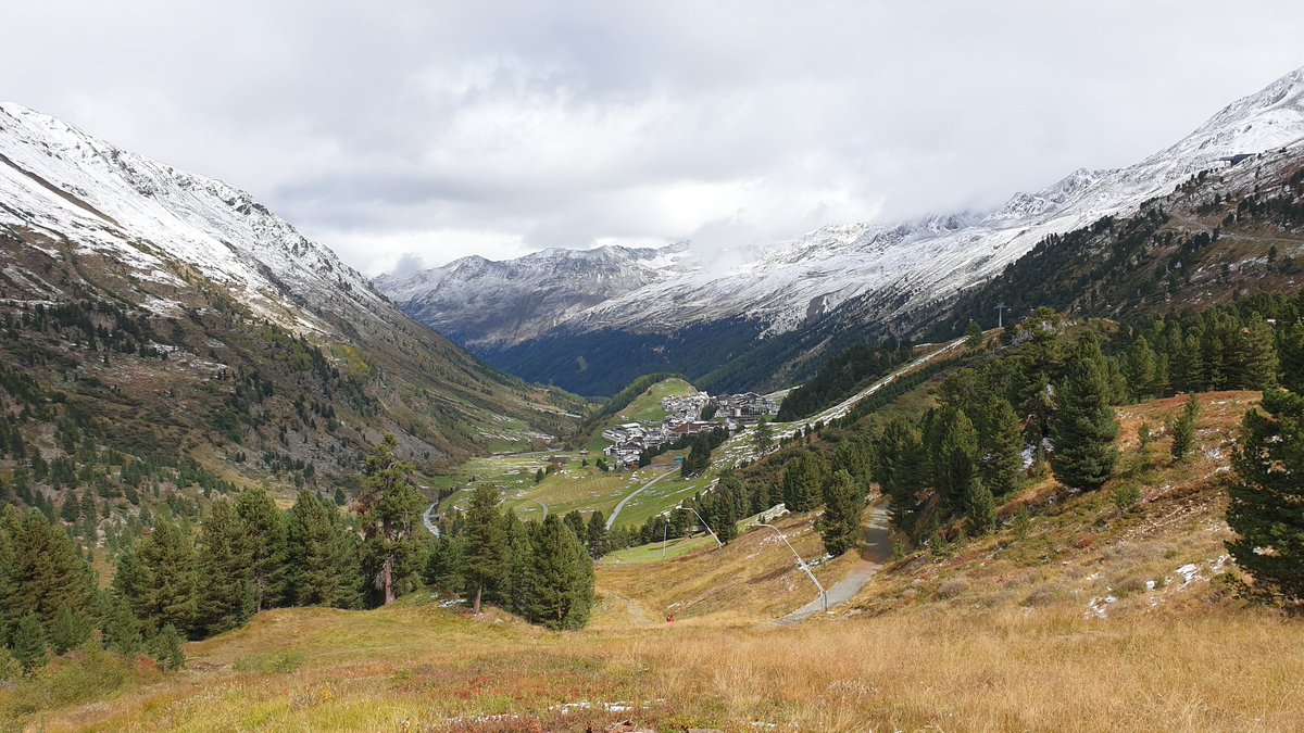 kappadiversa's tweet photo. Finally back to #SensingMountains - we are ready!!! Today the summer school participants arrive and the program of lectures, keynotes and assignments in highly interdisciplinary groups can start. Follow our brand new #👆 over the next week! (former #ISSAR #CRSTAT) https://t.co/SqChfdYkZs