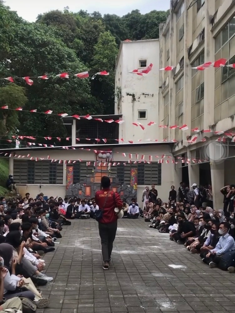 RestuSenjaya's tweet photo. Sekte merah🔥 https://t.co/FHJ8b8Exkj