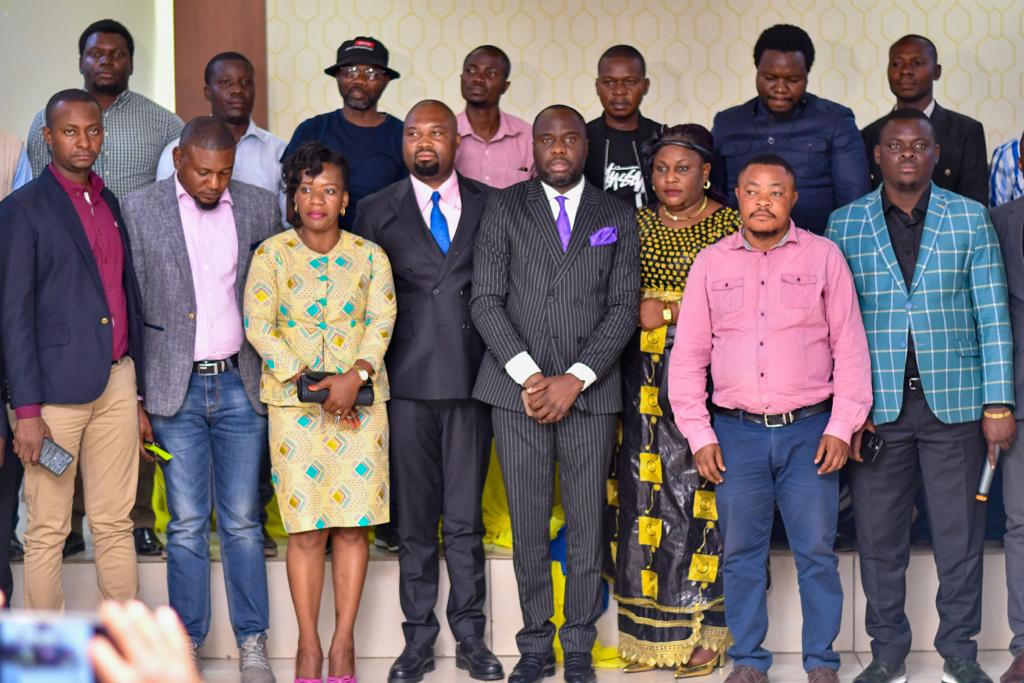 Dossier Lubusha lycée : la JUKAT a été catégorique : non à la spoliation ! Non à la destruction ! Non à la délocalisation de ce lycée, la JUKAT a sollicité l'implication du chef de l'Etat pour l'intérêt de cet établissement éducationnel.  
#jukat