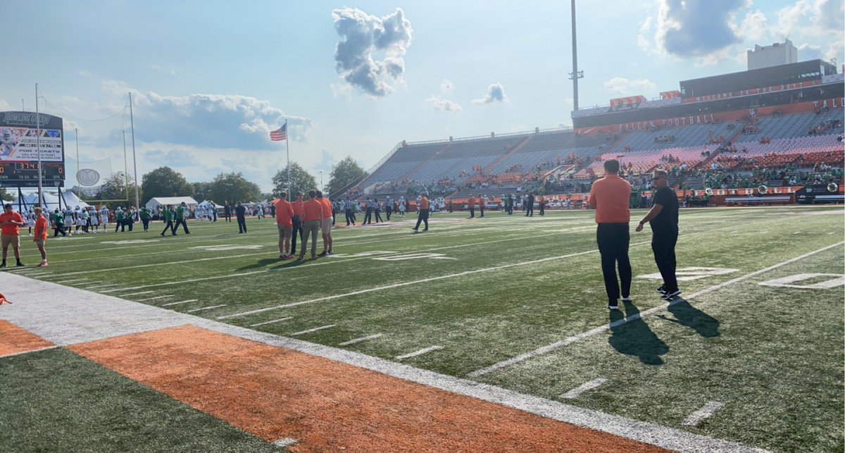 christianvcomm's tweet photo. Thank you @CoachLoefflerBG @BGCoachMo for the amazing unofficial visit at BG.  I can't wait to be back! #AyZiggy @CoachSLawanson https://t.co/LQkSmp25tw