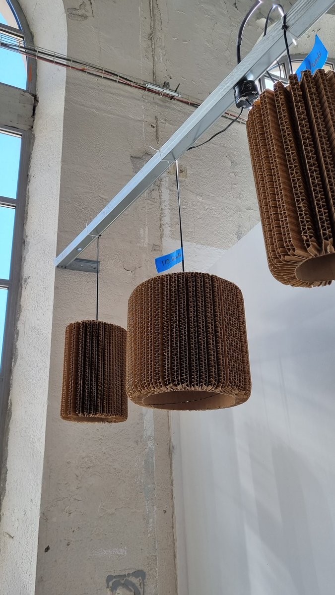 BiennaleDesign's tweet image. 🛠 À l’occasion des #JournéesDuPatrimoines, les équipes de Cité services ont détourné le mobilier de la #BiennaleDesign2022 pour proposer une brocante du réemploi créatif.
Merci aux équipes pour ce travail de revalorisation ! 👏
#JournéesDuPatrimoine #JEP2022 #SaintEtienne