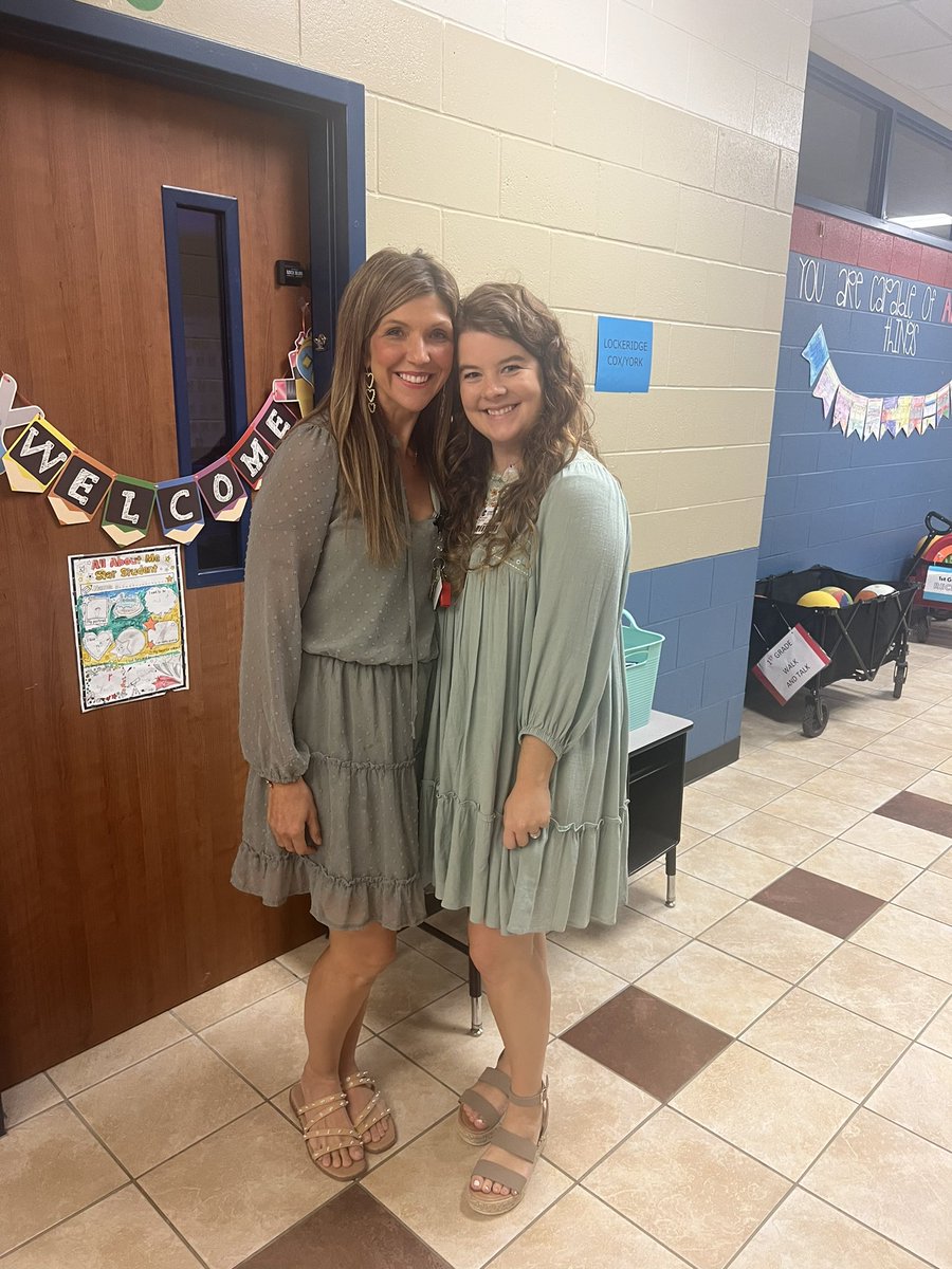 MrsSurawski's tweet photo. Picture Day ready! @SnyderStallions https://t.co/Vjo4EifWnf