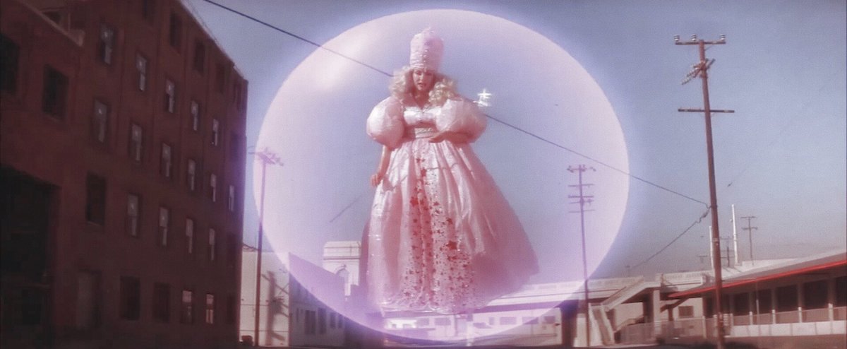 like_ittttt's tweet photo. David Lynch
광란의 사랑
Wild At Heart, 1990 https://t.co/DlYo4et1pP