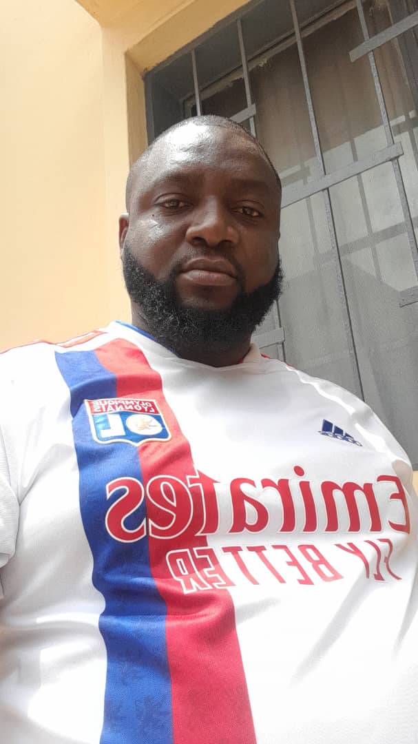OL_237_Officiel's tweet photo. 𝗝𝗼𝘂𝗿 𝗱𝗲 𝗴𝗿𝗼𝘀 𝗺𝗮𝘁𝗰𝗵 ! 🦾🔴🔵

On se met en condition avec les plus belles photos de la team #OL237 en attendant le match ce soir 👌🏾

Dites-nous qui vous avez reconnu en commentaire ✍🏾

#LesGonesSontDejaChauds
#Gone237 #UnisPourRugir #AllezOL https://t.co/F0U29MrDd4